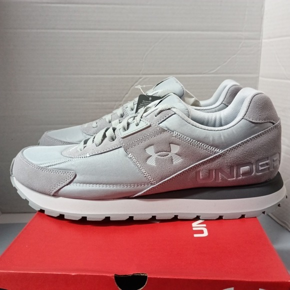 Under Armour Essential Runner Shoes Men SZ 11 Grey Running Sneakers 3028408-107 - Picture 3 of 8